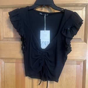 Black ruffle sleeve crop top